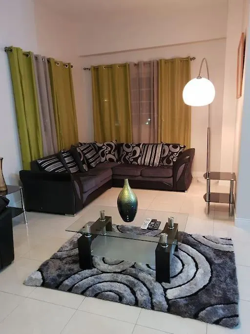 Apartament Escape At The Oasis- New Kingston Area -24Hrs Security, Elevator, Water Heater, Wifi