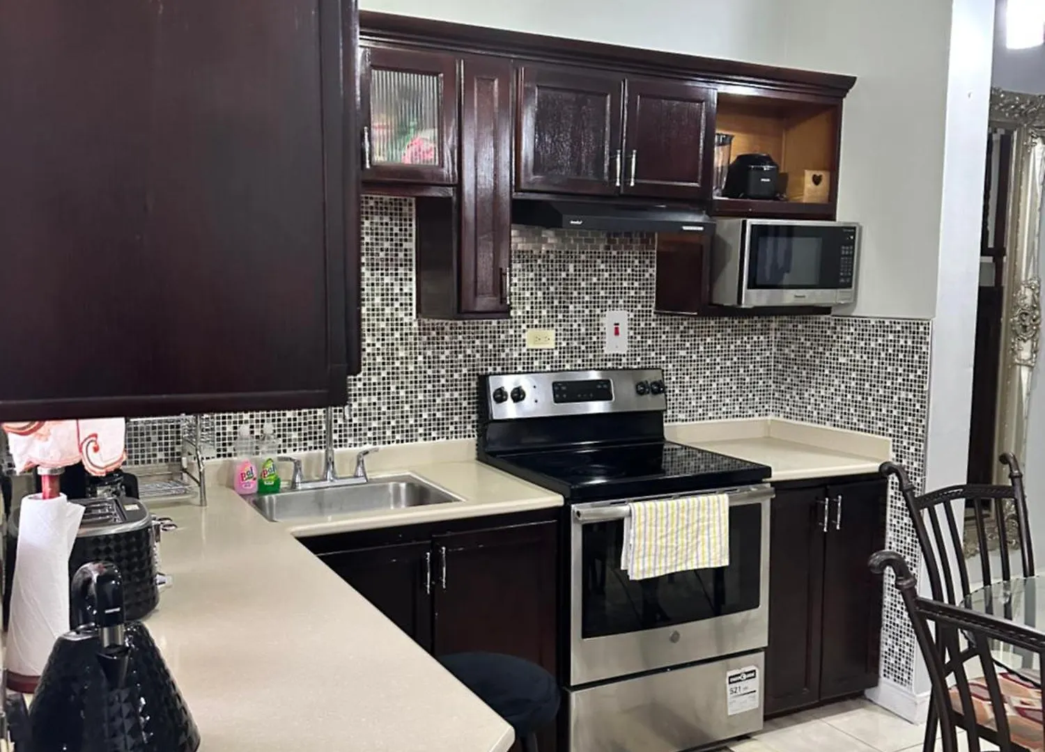 Apartament Escape At The Oasis- New Kingston Area -24Hrs Security, Elevator, Water Heater, Wifi