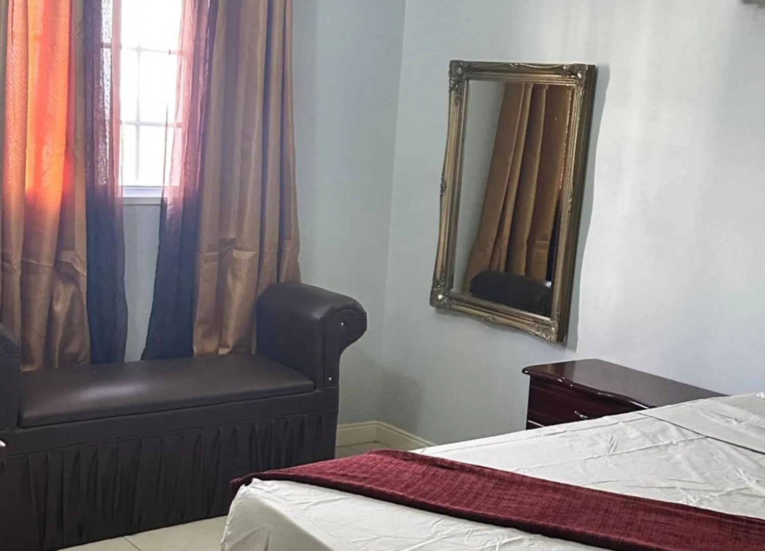 Apartament Escape At The Oasis- New Kingston Area -24Hrs Security, Elevator, Water Heater, Wifi Jamajka