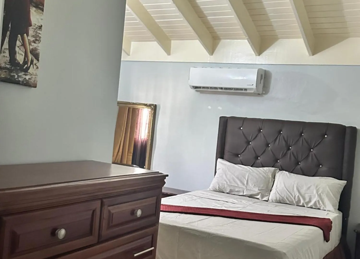 Escape At The Oasis- New Kingston Area -24Hrs Security, Elevator, Water Heater, Wifi Jamajka